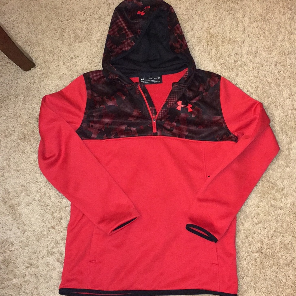 Like new boys Under Armour hoodie w/ zipper